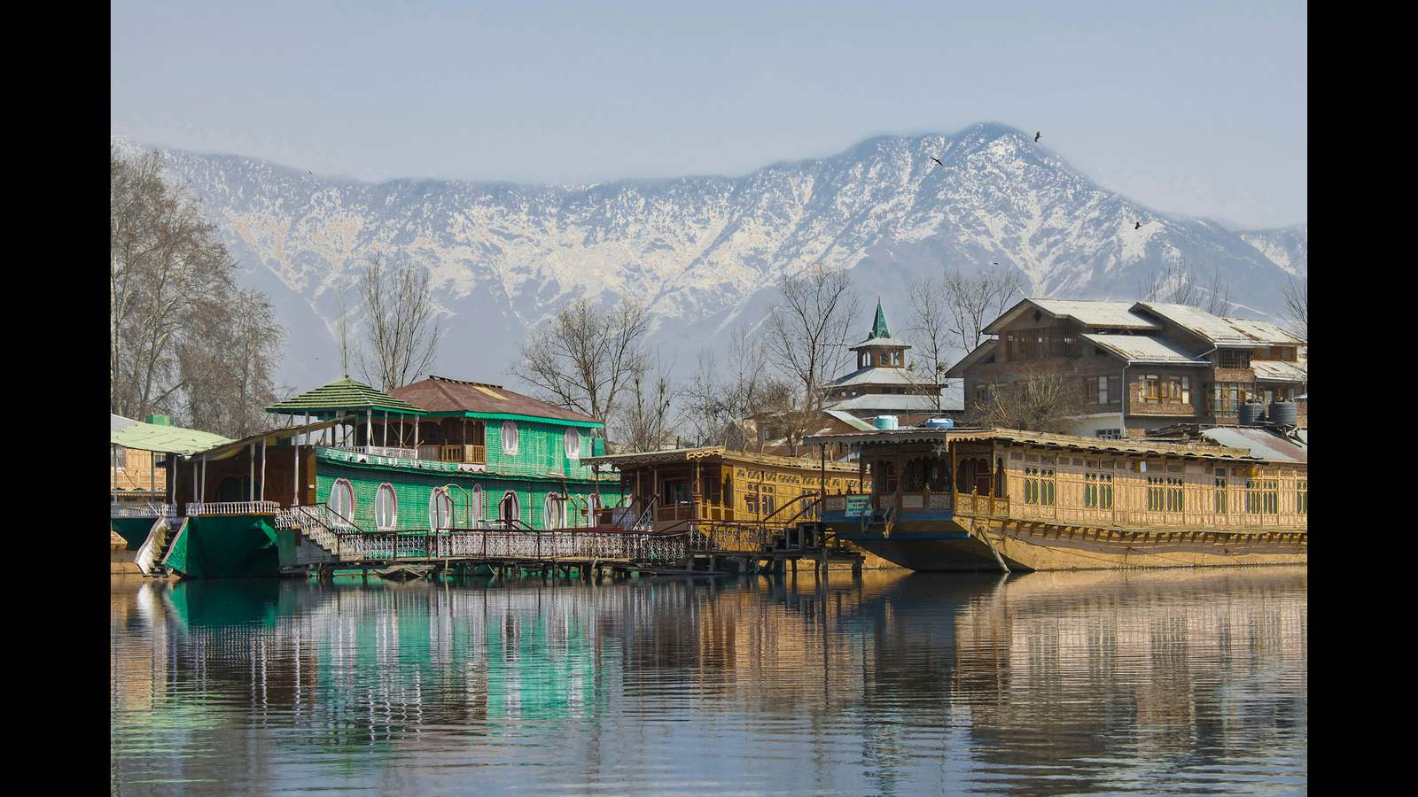 Snow-line, water and a working market in one frame — the valley's mix of seasonal demand and mobile-first customers changes which web development trends actually pay off